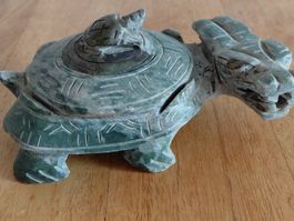 Antike Drachenschildkröte (longgui) Skulptur aus Stein