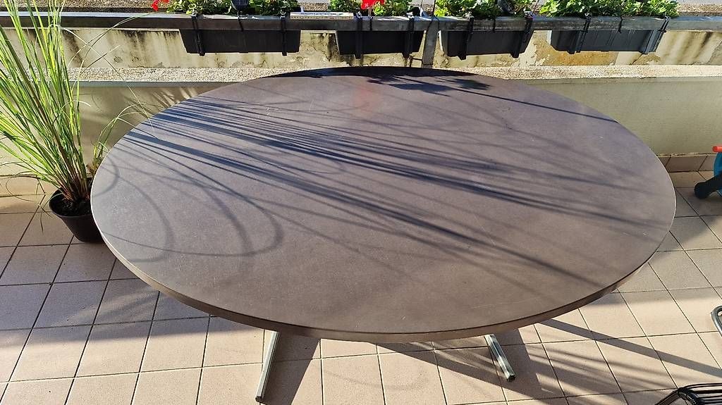 Tavoli: Massiver Gartentisch – Usato da Steffisburg venduto da HauSeries