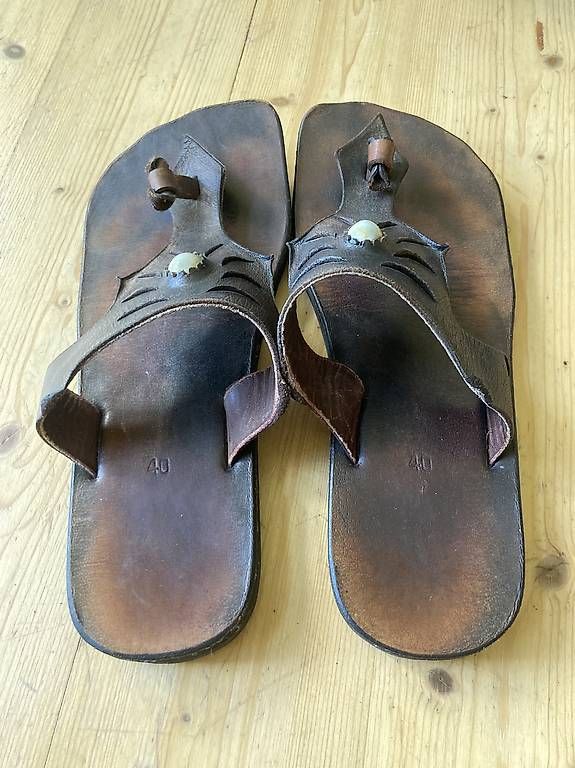 Damenschuhe: Leder Sandalen/Flip Flops – Gebraucht aus Grüningen von kat308 3
