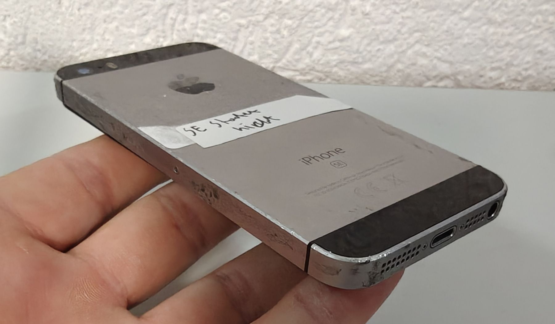 Apple Handys / Smartphones: iPhone SE – Defekt aus Ehrendingen von Rocky985 3