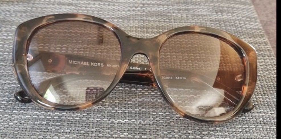 Michael Kors Occhiali & Lenti: Original Michael Kors Sonnenbrille, Top Zustand! – Nuovo (secondo la descrizione) da Zürich venduto da Rae0850