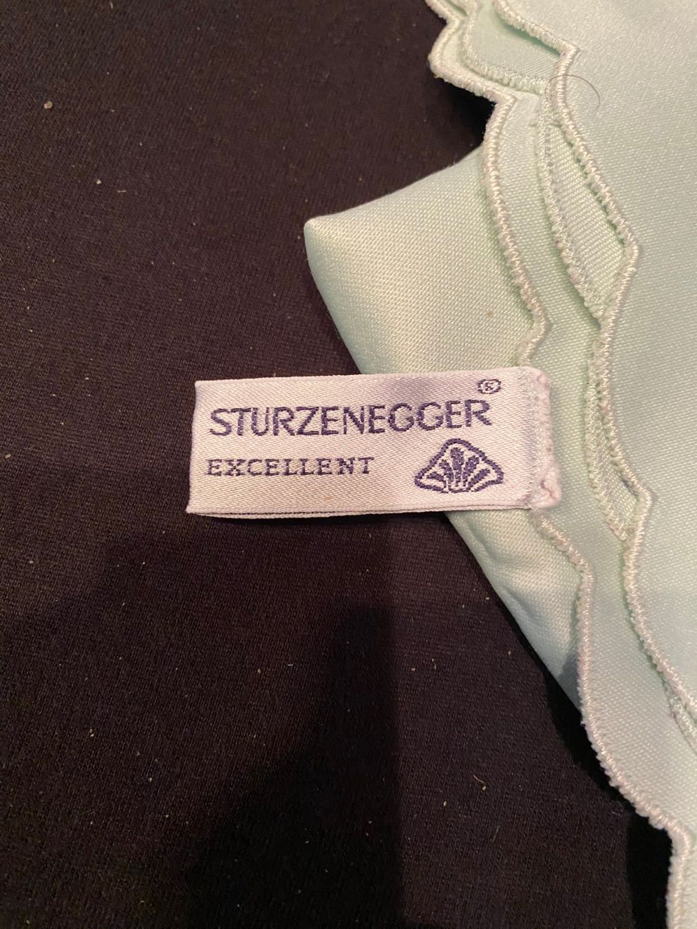 Altra biancheria da tavola: Sturzenegger excellent Tischtuch oval – Usato da Allenwinden venduto da Obalu 2
