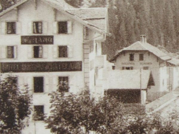 Cartoline postali: CHATELARD VS AK HOTELS LIGNE MARTIGNY-CHAMONIX – Usato da Ettingen venduto da Hausi4711 1