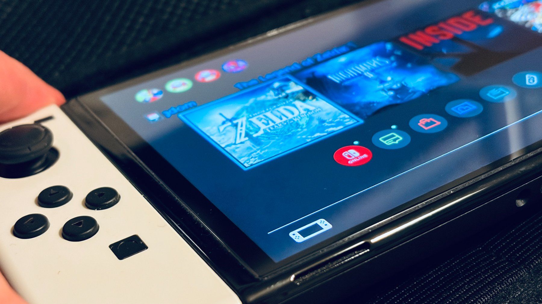 Nintendo Console: Nintendo Switch OLED état impeccable + accessoires – Usato da Prilly venduto da sergesign 4