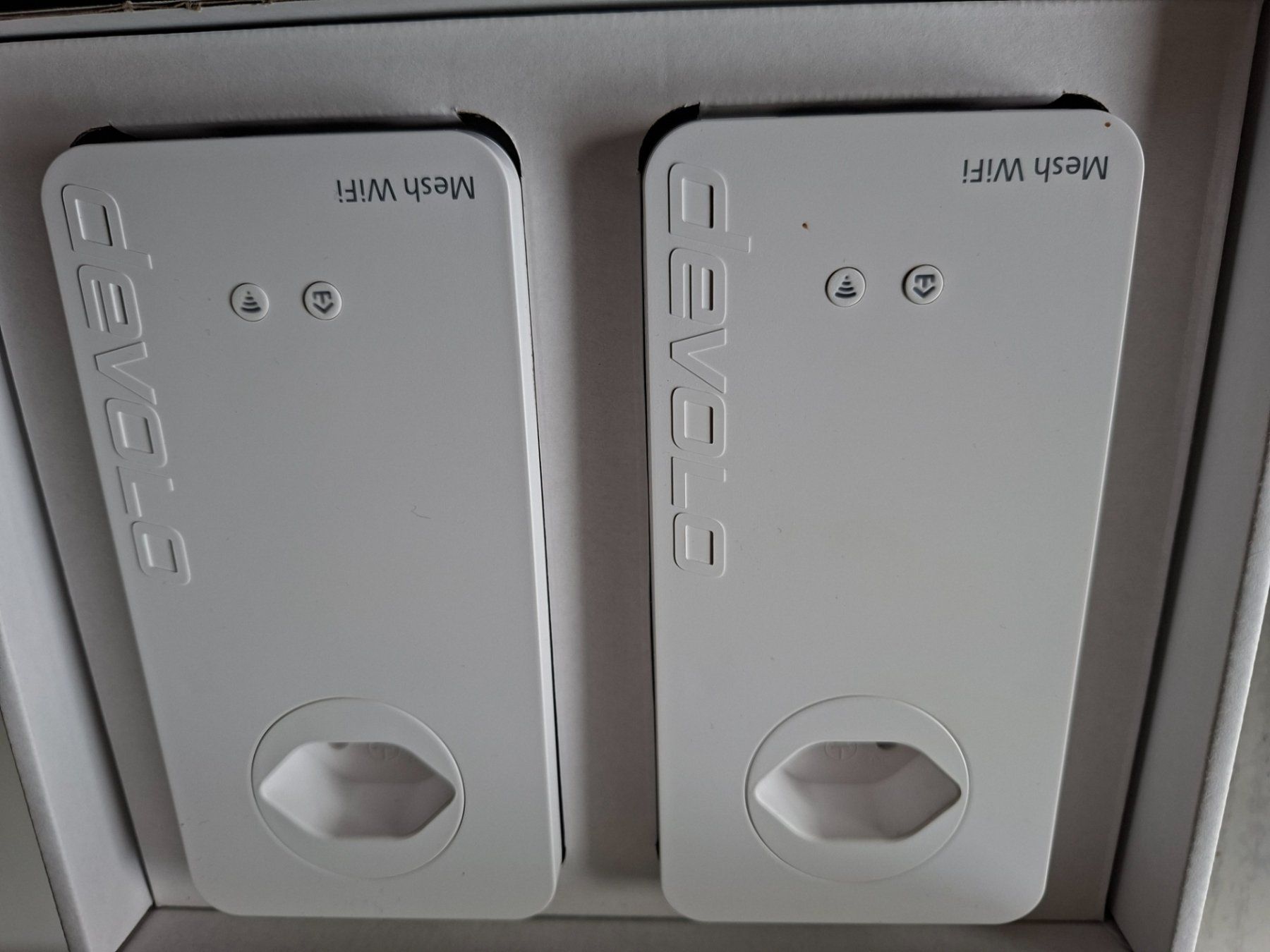 Devolo Laufwerke & Adapter: Devolo Mesh WiFi 2 Starter kit 2er Set – Gebraucht aus Marthalen von RegorGuh4 1