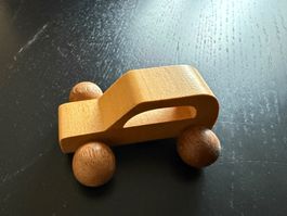 Holzspielzeugauto, robust und liebevoll verarbeitet!