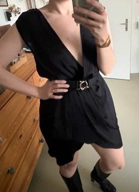 La Redoute Vestiti: Petite robe noire drapée col plongeant T. S – Usato da Zürich venduto da AnnaSa 4