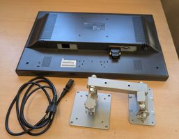 Philips 220EW Monitor mit Wandhalterung