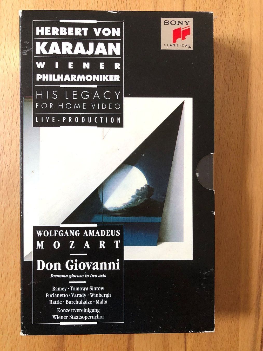 Tutti i VHS: VHS Mozart Don Giovanni Karajan Live – Usato da Basel venduto da Cambes