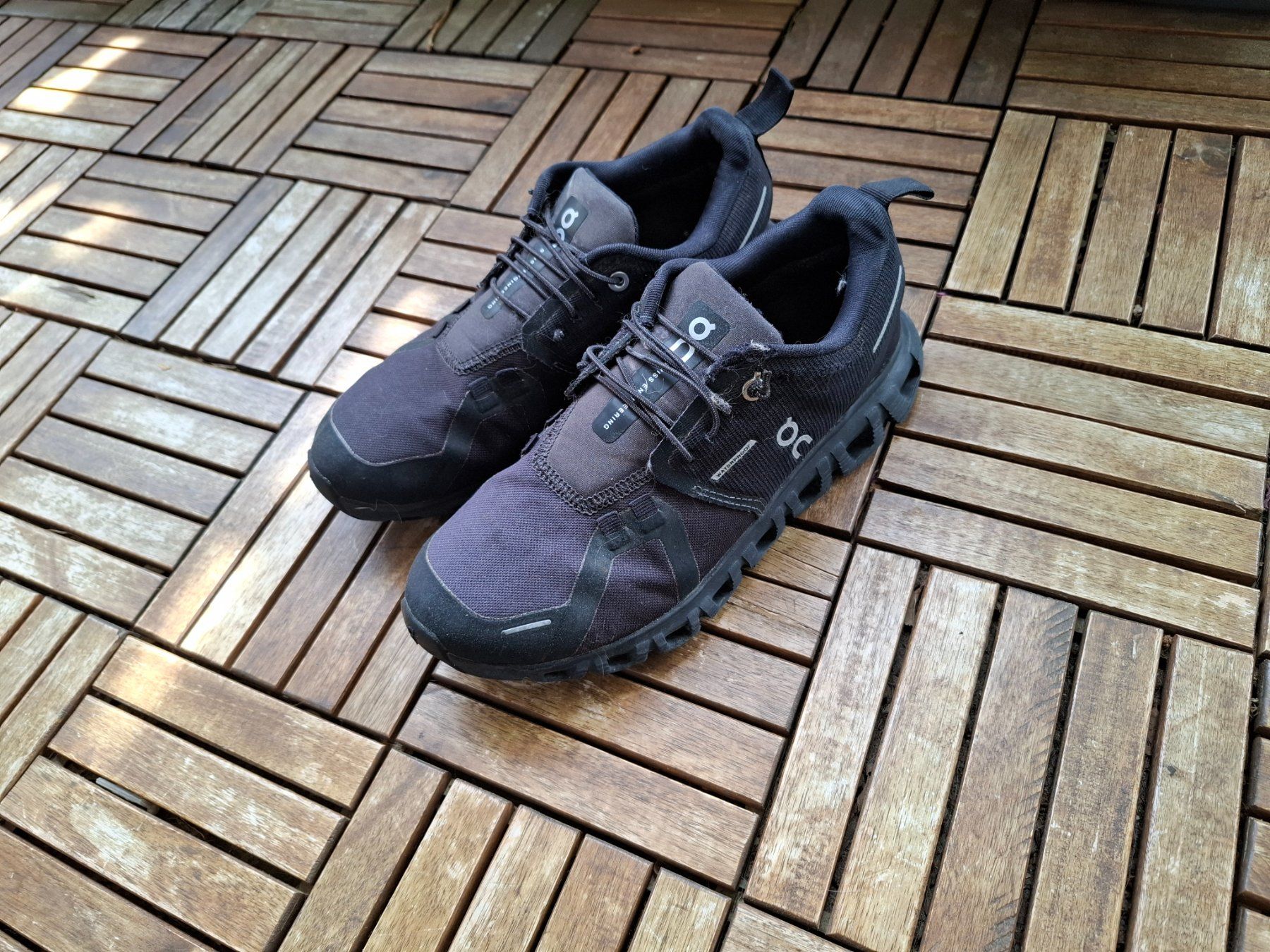 On Scarpe da uomo: On Schuhe Gr 38 in schwarz – Usato da zollikerberg venduto da osci74
