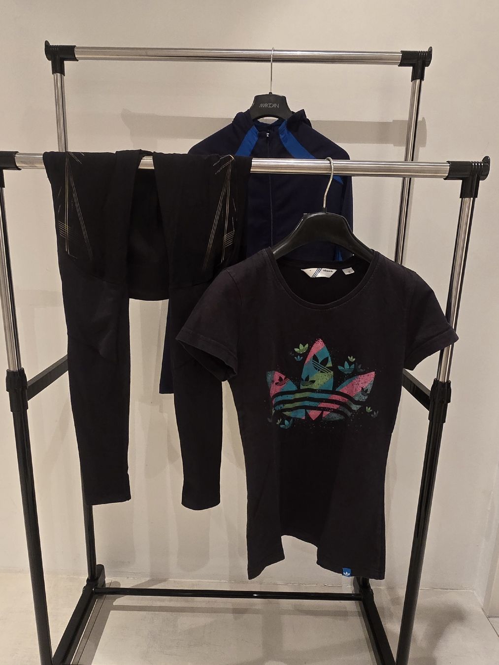 Skins Kleiderpakete: Kleiderpaket "Sport" Gr. S – Gebraucht aus Rorschacherberg von Olgamedved 2