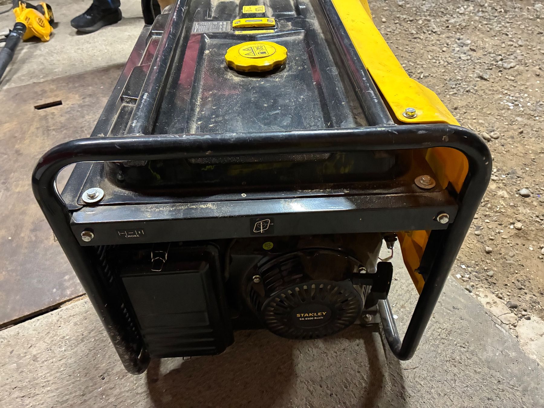 Stanley Générateurs de courant: Stanley SG 6500B Basic - Benzin Stromgenerator – Défectueux à Oberuzwil par offroader5 2