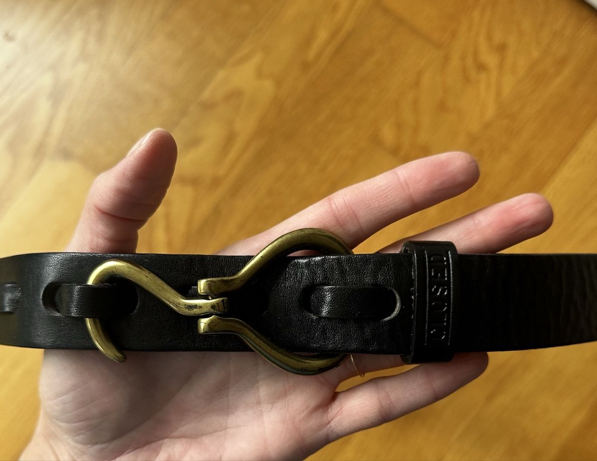 Closed Cinture: Closed Leather Belt, Hook Buckle, Size 85 – Usato da Luzern venduto da ida_hv2y