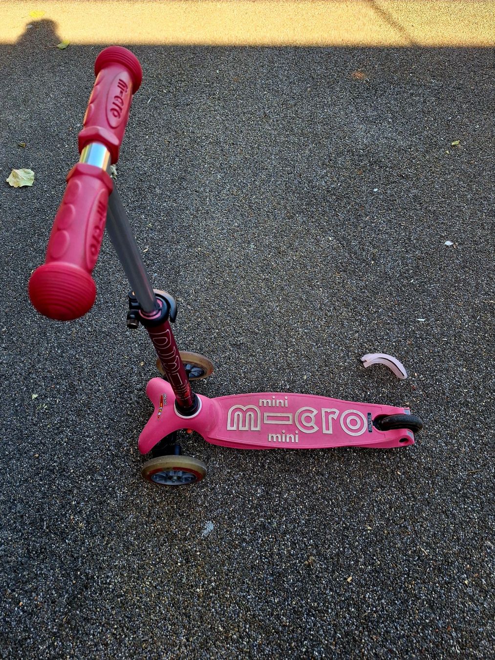 Micro Kickboard: Micro Mini Trotti "defekt" – Défectueux à Rüschlikon par Phanii