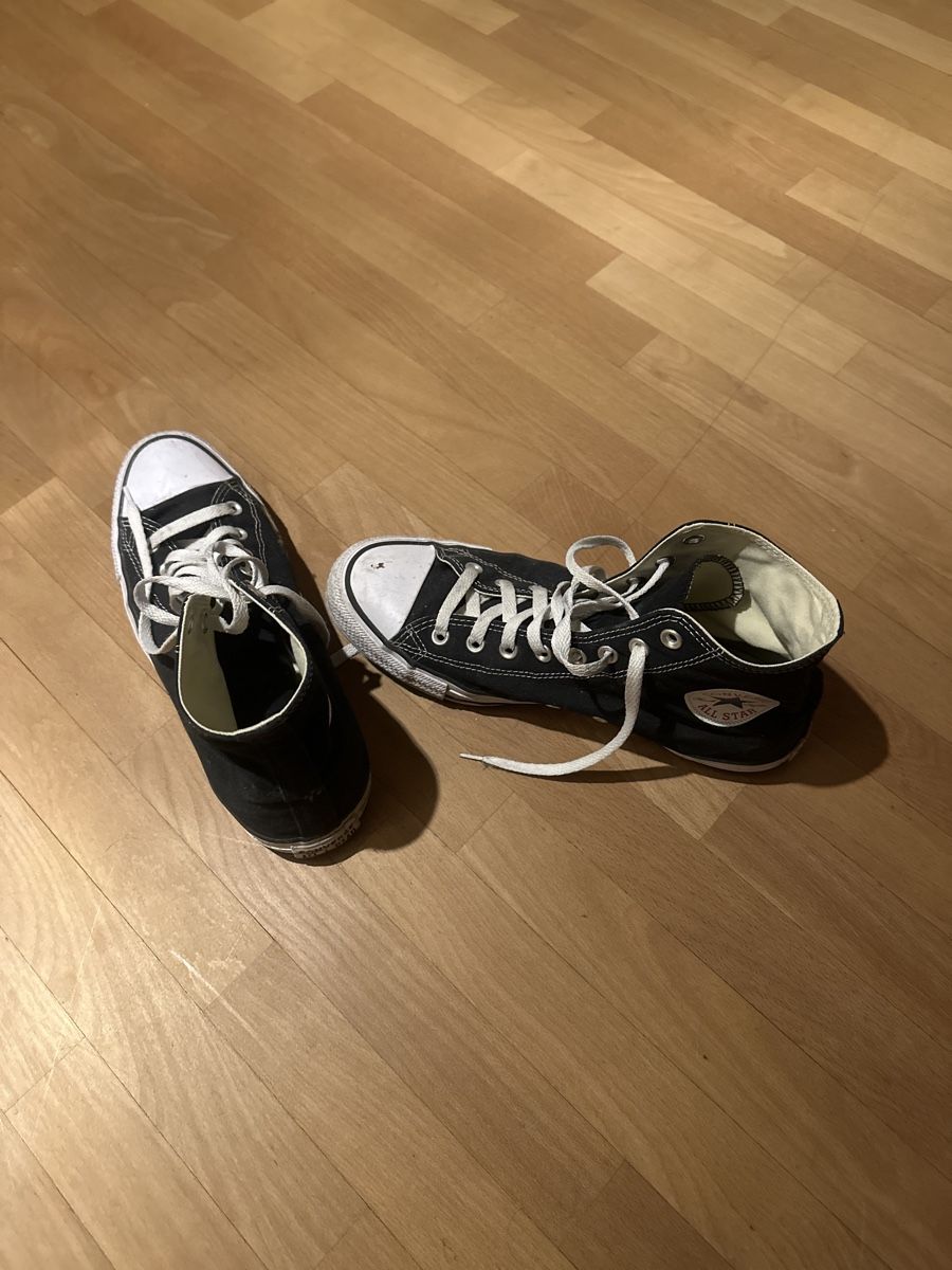 Converse Scarpe da uomo: Converse Schuhe – Usato da Jona venduto da Sizzler96
