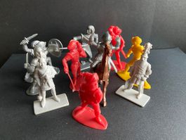 Diverse Kunststoff Figuren   39