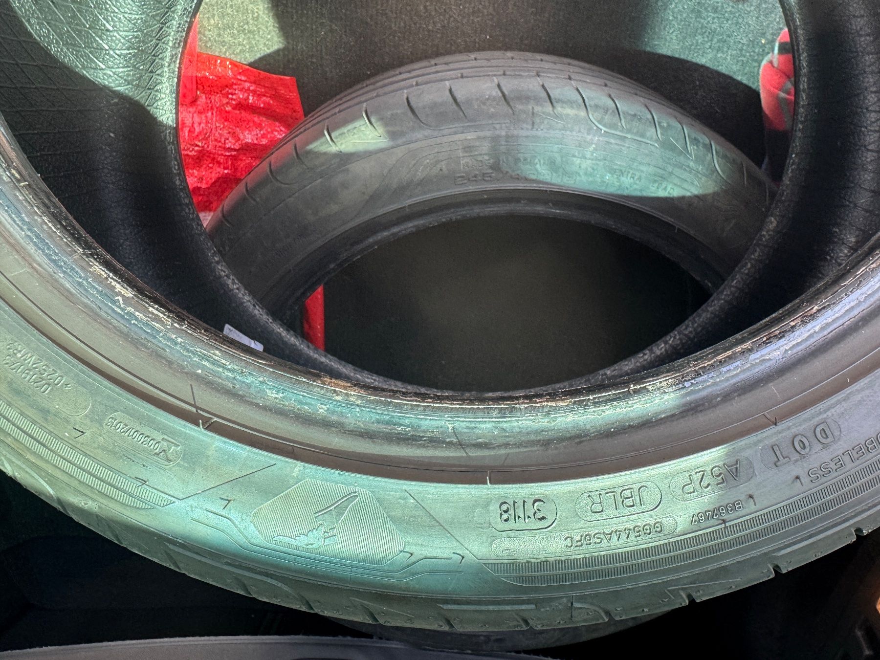 Goodyear Pneus & Roues: 245/40R18 – D'occasion à Widen par Dinero02 5