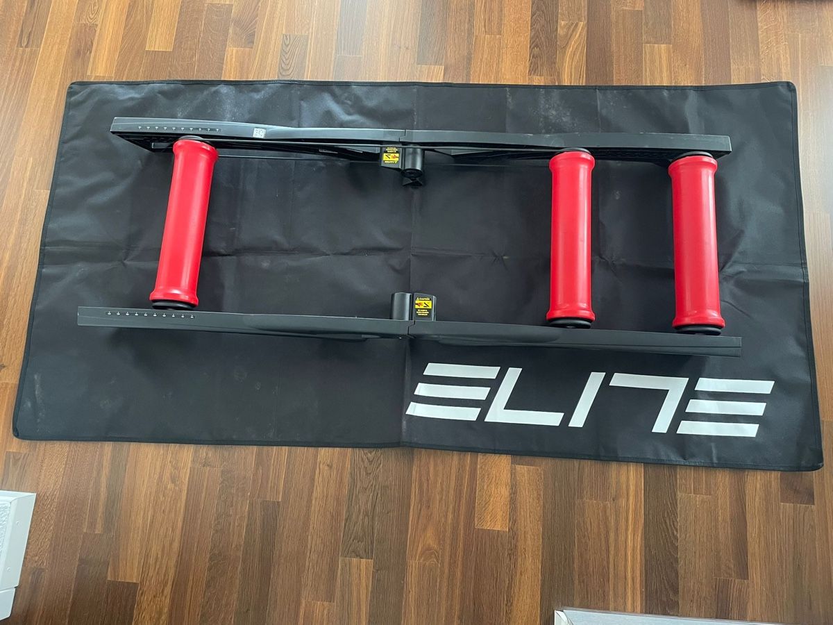Hometrainer: Rollentrainer + Matte Elite – Usato da Eglisau venduto da kawa67