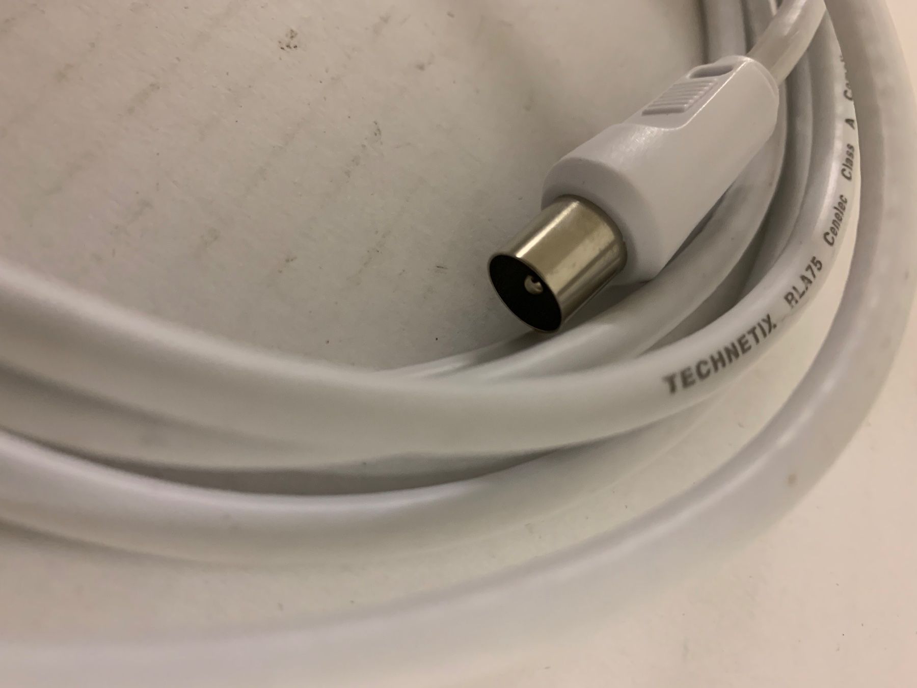 Cavi: Antennenkabel 2.5 m weiss – Usato da Erlenbach ZH venduto da Ritschly 1
