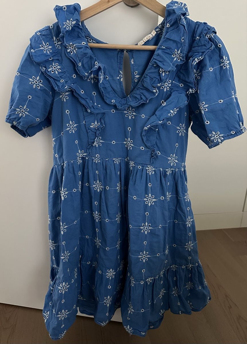 Vestiti: Robe d’été brodée – Usato da Genève venduto da AuTuMnLoveR