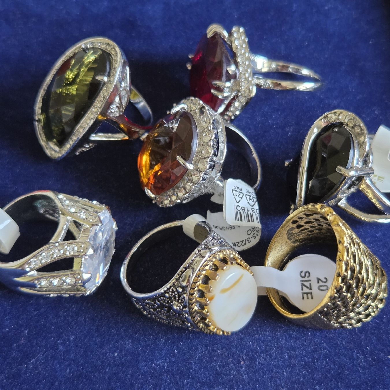 Sonstiger Schmuck: 7 Neue Top Ringe.. – Neu (gemäss Beschreibung) aus Stans von Ducati16 5