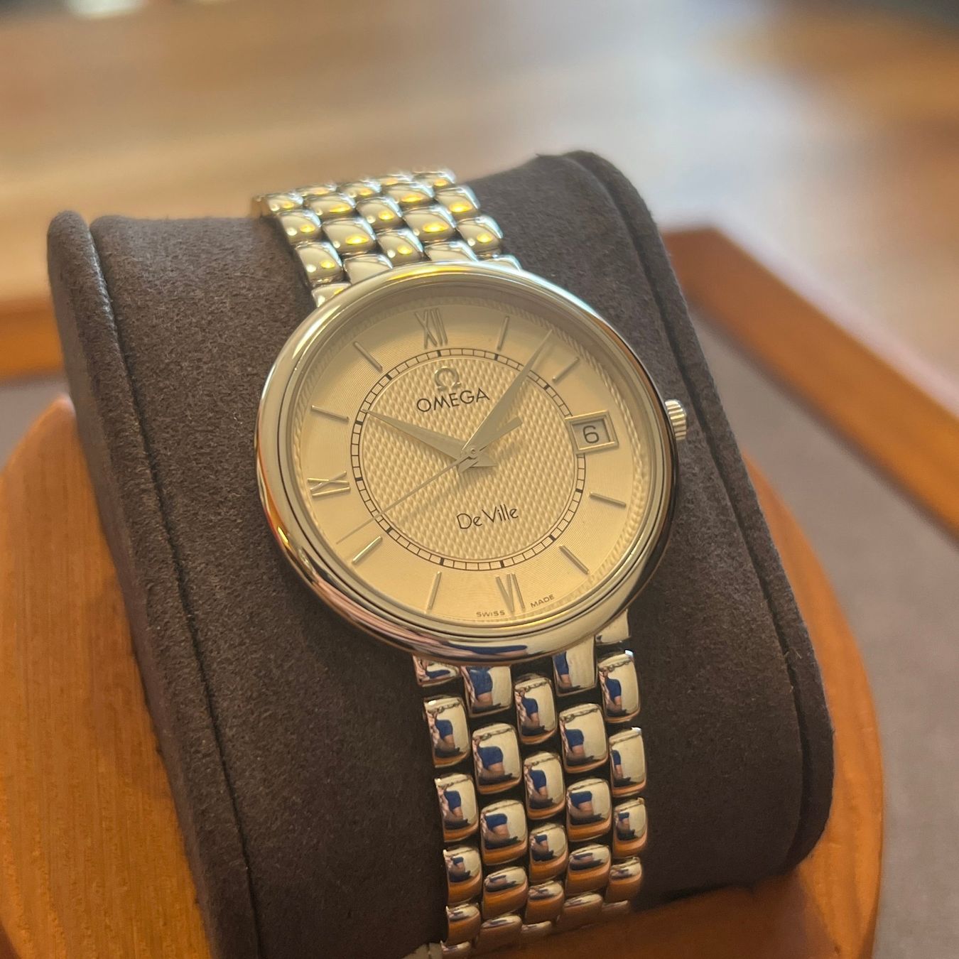 Omega Uhren: Omega De ville Silver Dial Quartz 396.2532 – Gebraucht aus Carouge GE von Watchaser 1