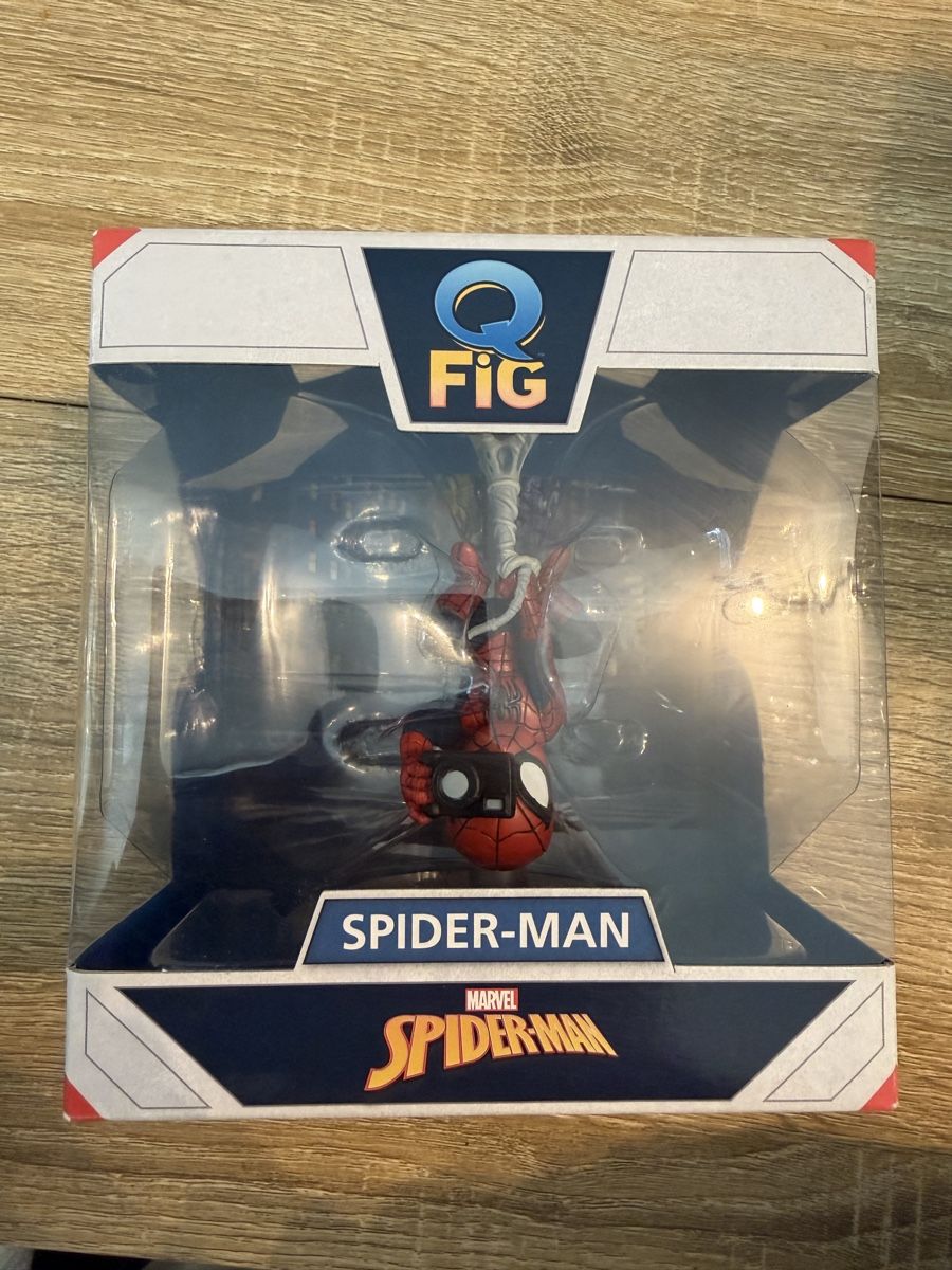 Statuette: Figurine Spiderman Marvel – Usato da Villeneuve VD venduto da Adedelle29