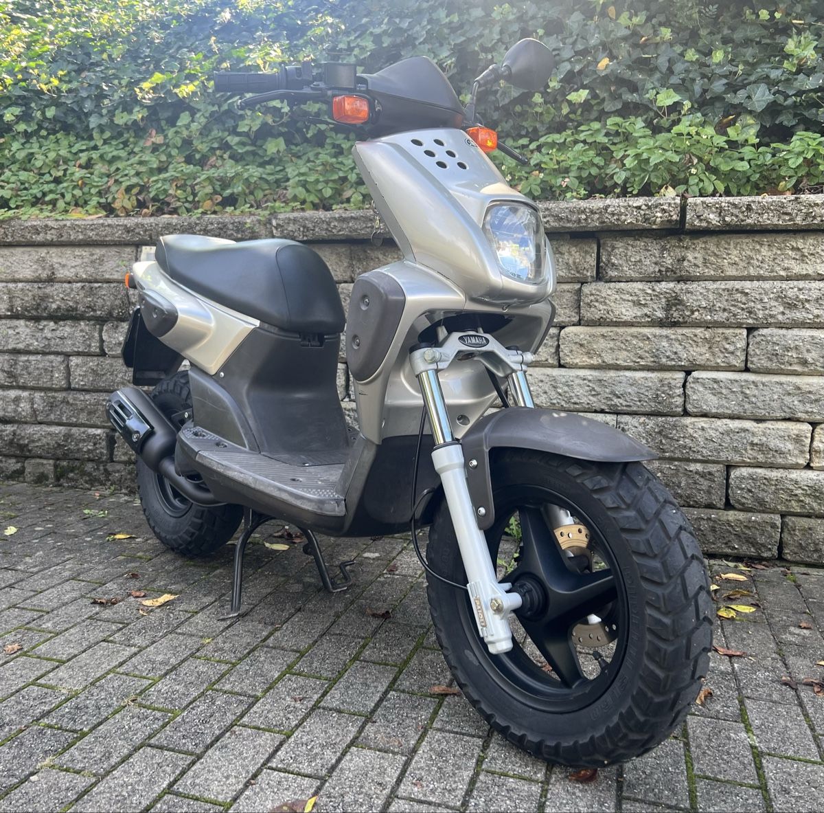 Yamaha Scooter: Yamaha Slider MBK Stunt EW50 – Usato da Muentschemier venduto da Desfank