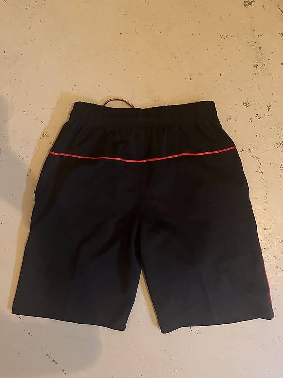 Hosen: Sporthose XS-S – Gebraucht aus Köniz von mcp_l62p 1