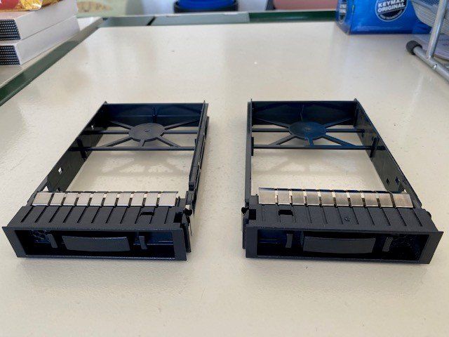 Server: Tray Caddy Blind 2Stk – Usato da Wängi venduto da Bmo