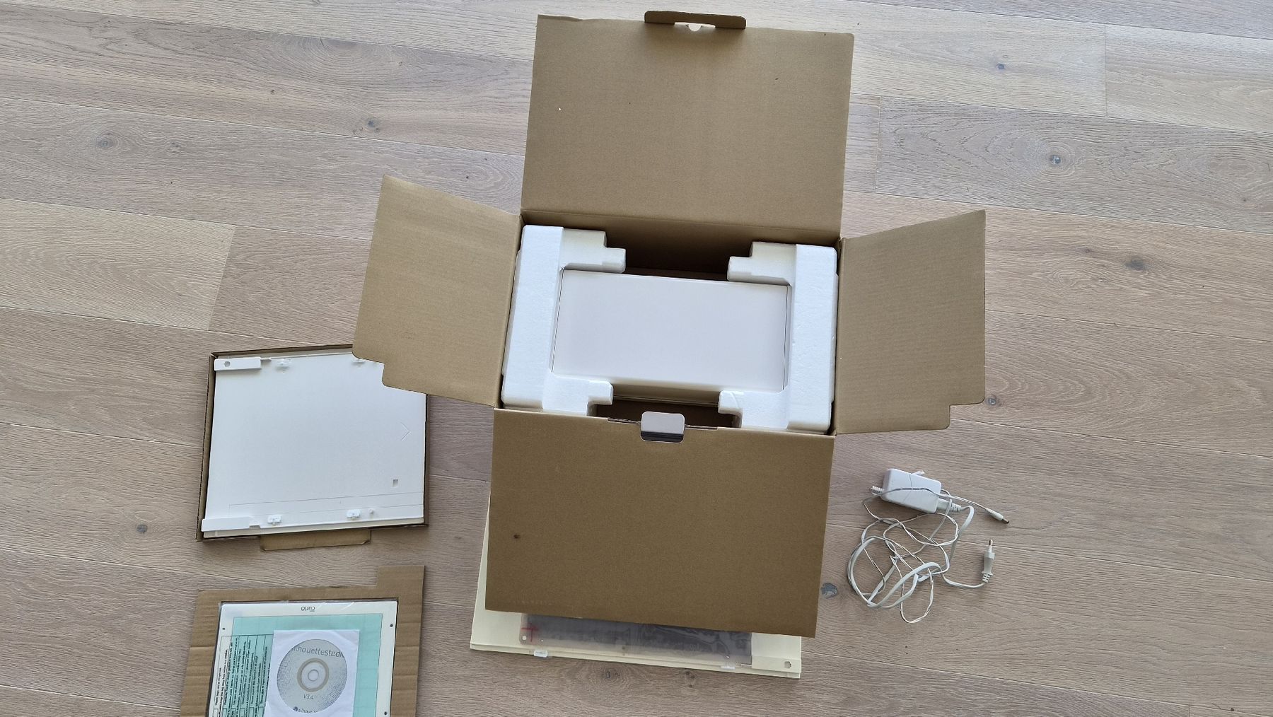 Silhouette Kit bricolage: Silhouette Curio Schneideplotter – Usato da Hochdorf venduto da Wing01 3