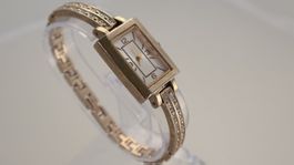 Damen Uhr  läuft Garantie