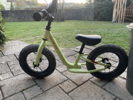 Specialized Laufrad, grün, Airless
