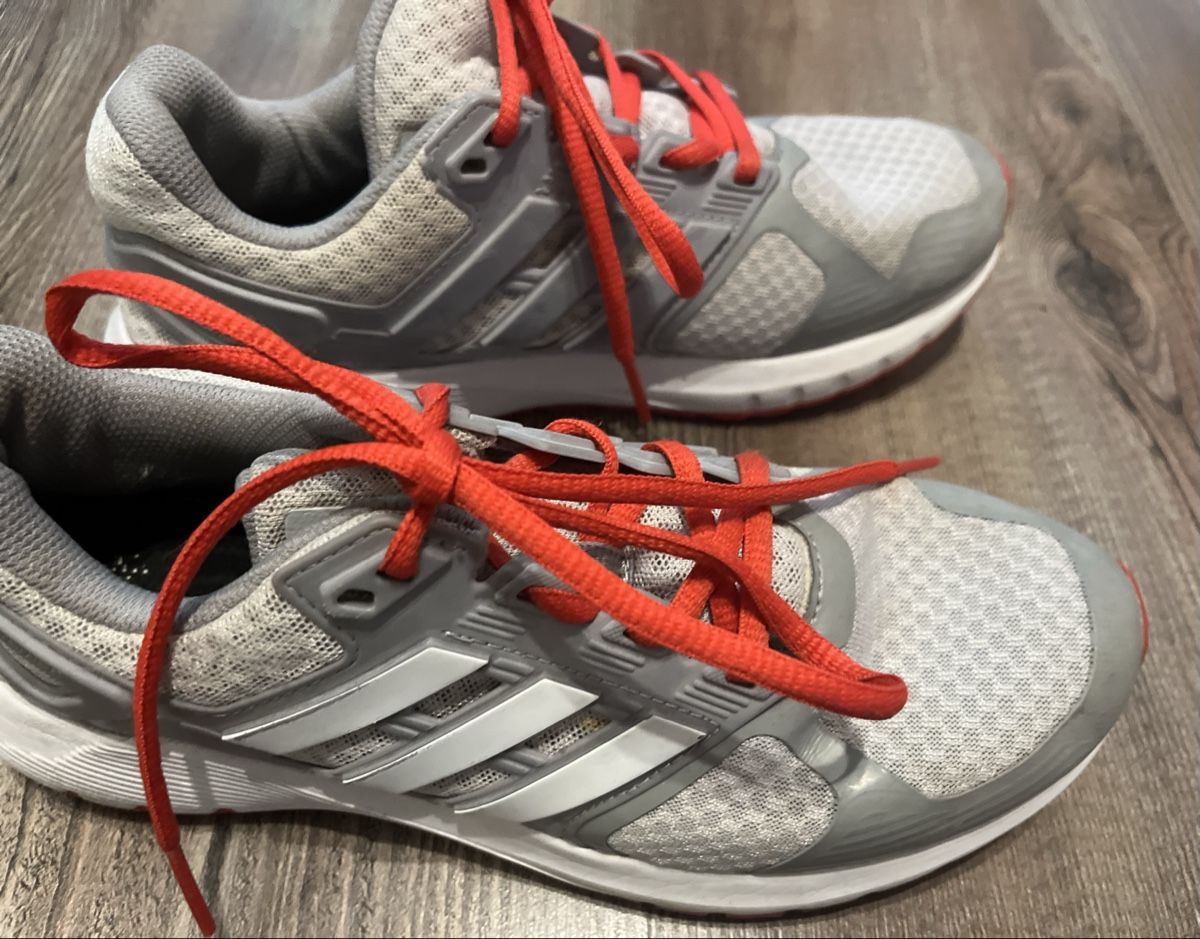 Chaussures garçon: Turnschuhset Kinder – D'occasion à Maur par esgehoertjetztmir 4