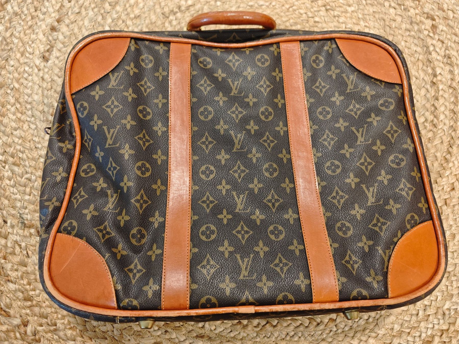 Louis Vuitton Borse: Louis Vuitton Reisetasche Monogram Vintage ab Fr. 1.- – Usato da Gunzgen venduto da 0Aurin0 1