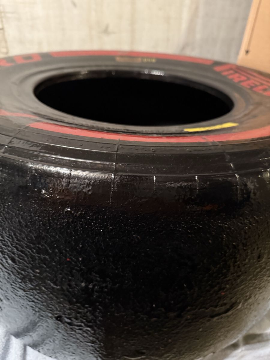 Pneumatici & Ruote complete: Pneu Pirelli P Zero DSB Driver pour circuit F1 Collection – Usato da La Chaux-de-Fonds venduto da joa_jk5g 1
