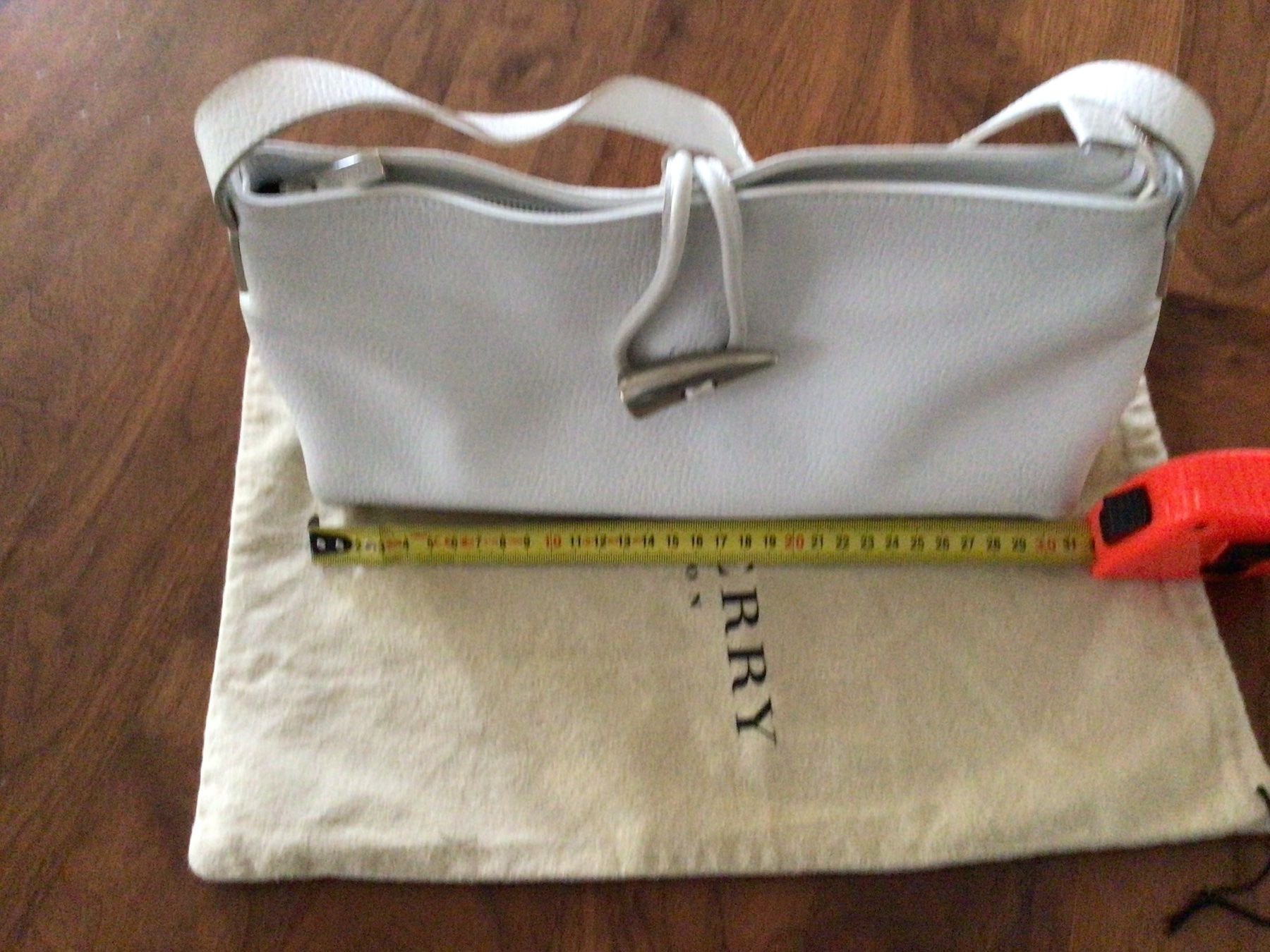 Burberry Taschen für Damen: Burberry Tasche – Gebraucht aus Zürich von ElarmariodeRuth 5