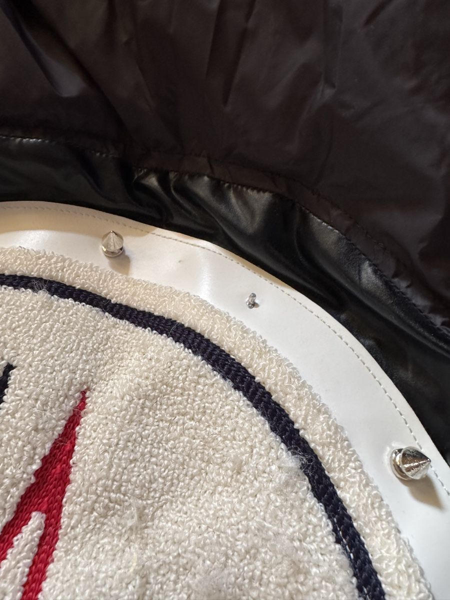 Moncler Giacche: Moncler Snow Angels  – Usato da Grund b. Gstaad venduto da ReLuxe 9