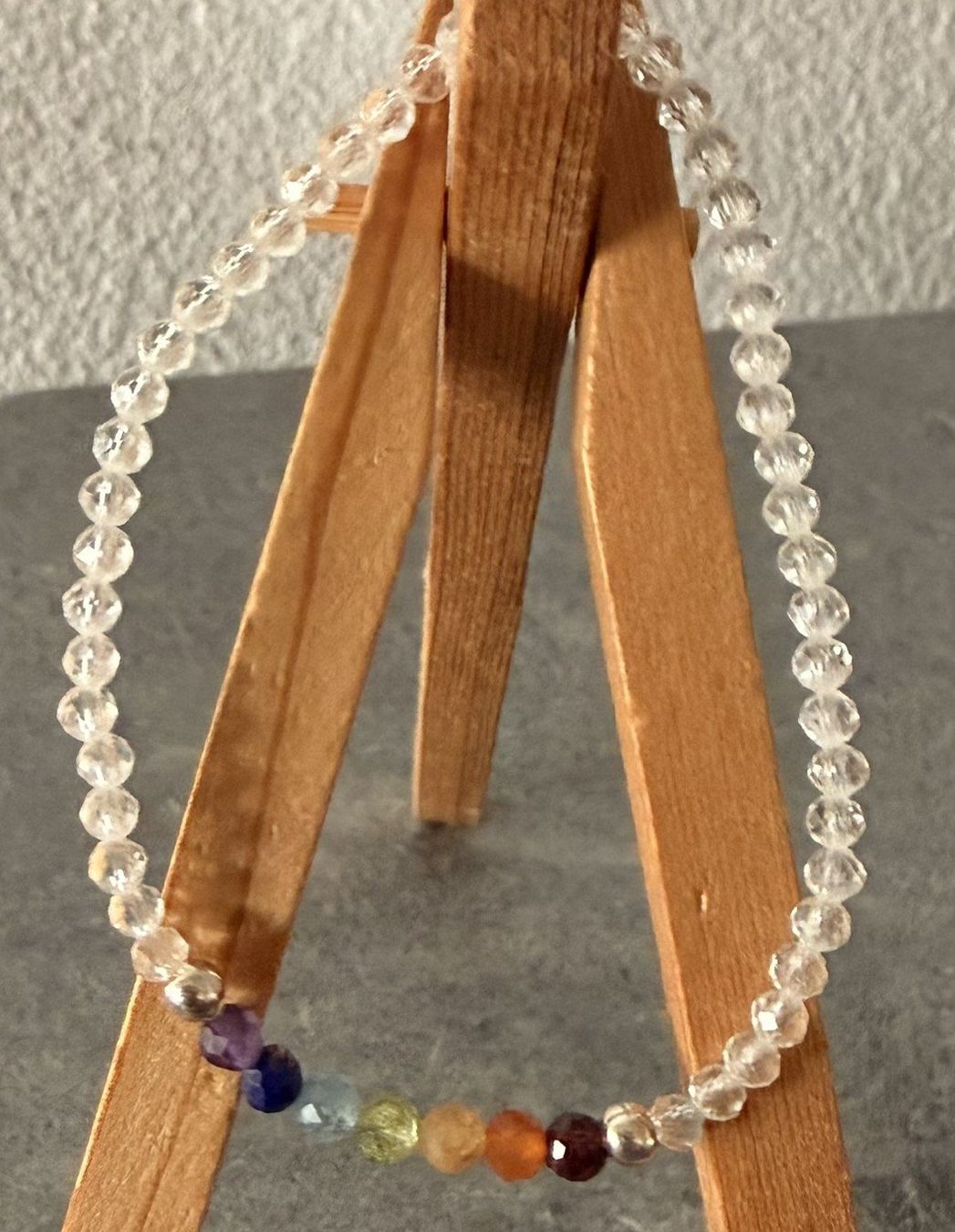 Pietre preziose: Edelstein Armband mit Chakra-Stones – Usato da Lommis venduto da manmarmi 1