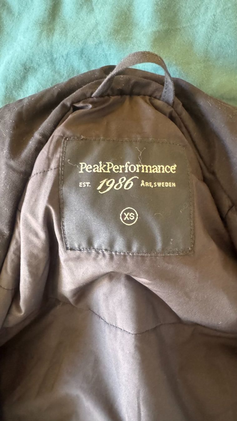 Giacche: Peak Performance Winterjacke Grösse XS – Usato da Rümlingen venduto da noemiebuergin 2