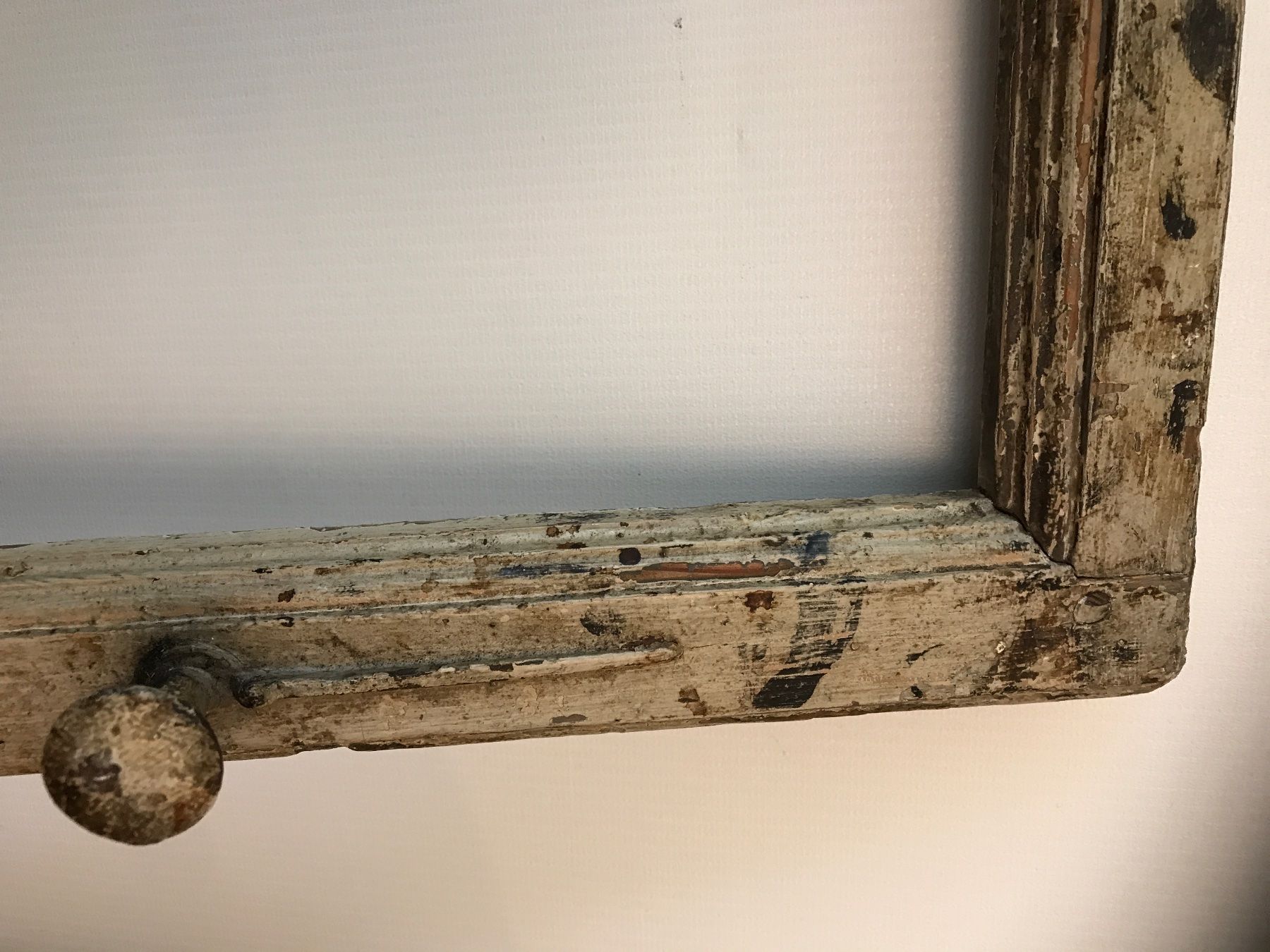 Finestre: Alter Fensterrahmen mit Beschlägen – Usato da Rapperswil SG venduto da cosiba01 3
