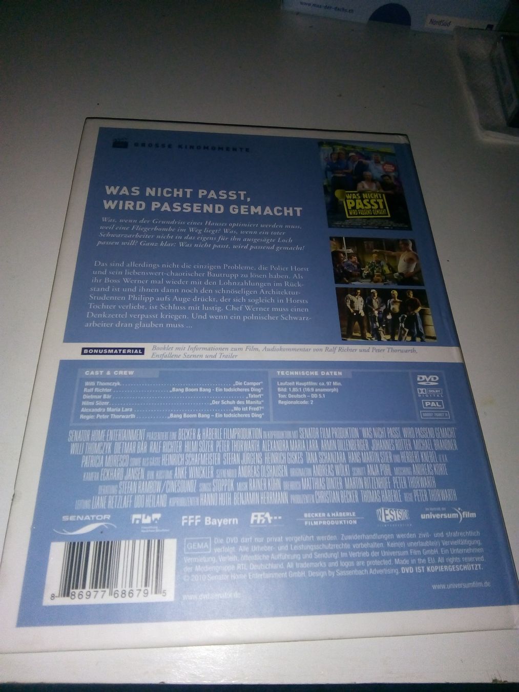 Tutti i DVDs: DVD: Was nicht passt, wird passend gemacht, Top Zustand! – Usato da St. Gallen venduto da elk2021 2