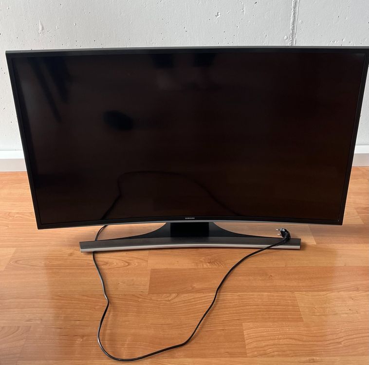 Fernseher Samsung UE40JU6550 40 Zoll Curved  Soundbar | Kaufen auf Ricardo