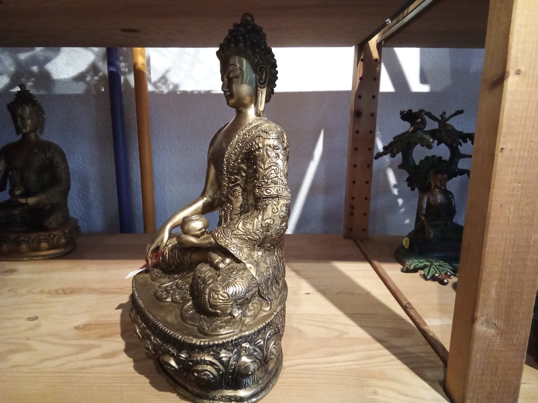 Sculture & Statue: Buddha Medizin Buddha – Nuovo e nell'imballaggio originale da Dürnten venduto da komalbazar 1