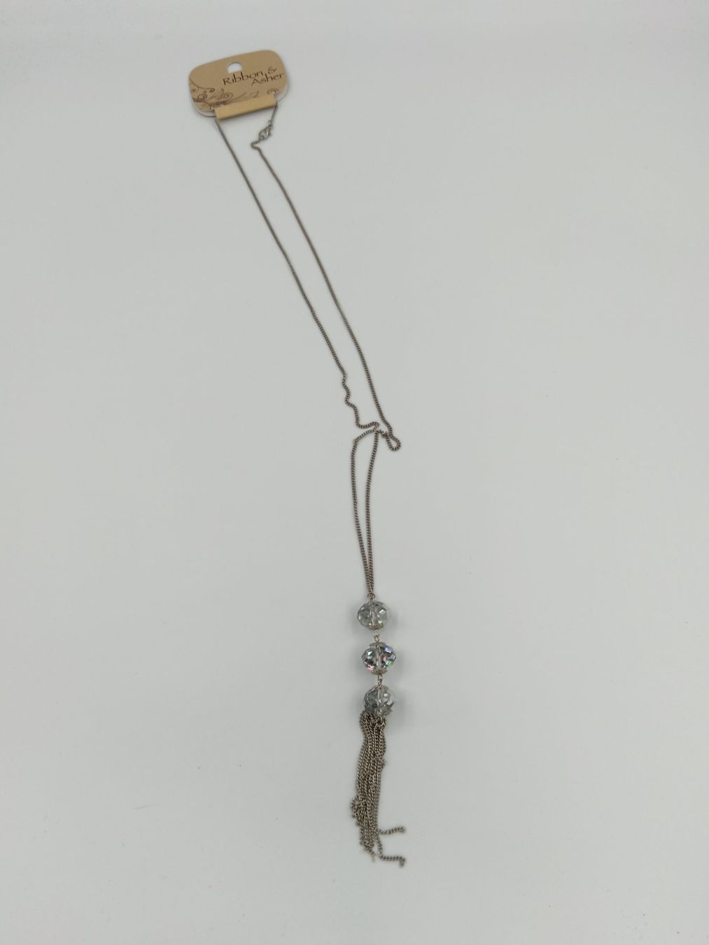 Colliers: Lange Modeschmuck-Halskette, silberfarben mit Quaste – Neuf avec emballage d'origine à Bäch SZ par Swissy46 6