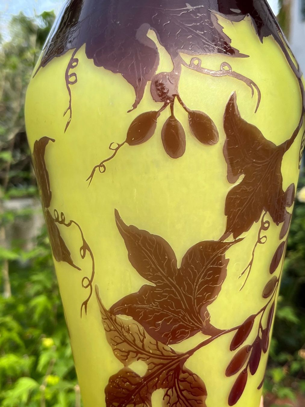 Vasi & Recipienti: Daum Nancy Vase mit Traubenblätter – Usato da Lenz venduto da Klimbim7083 7