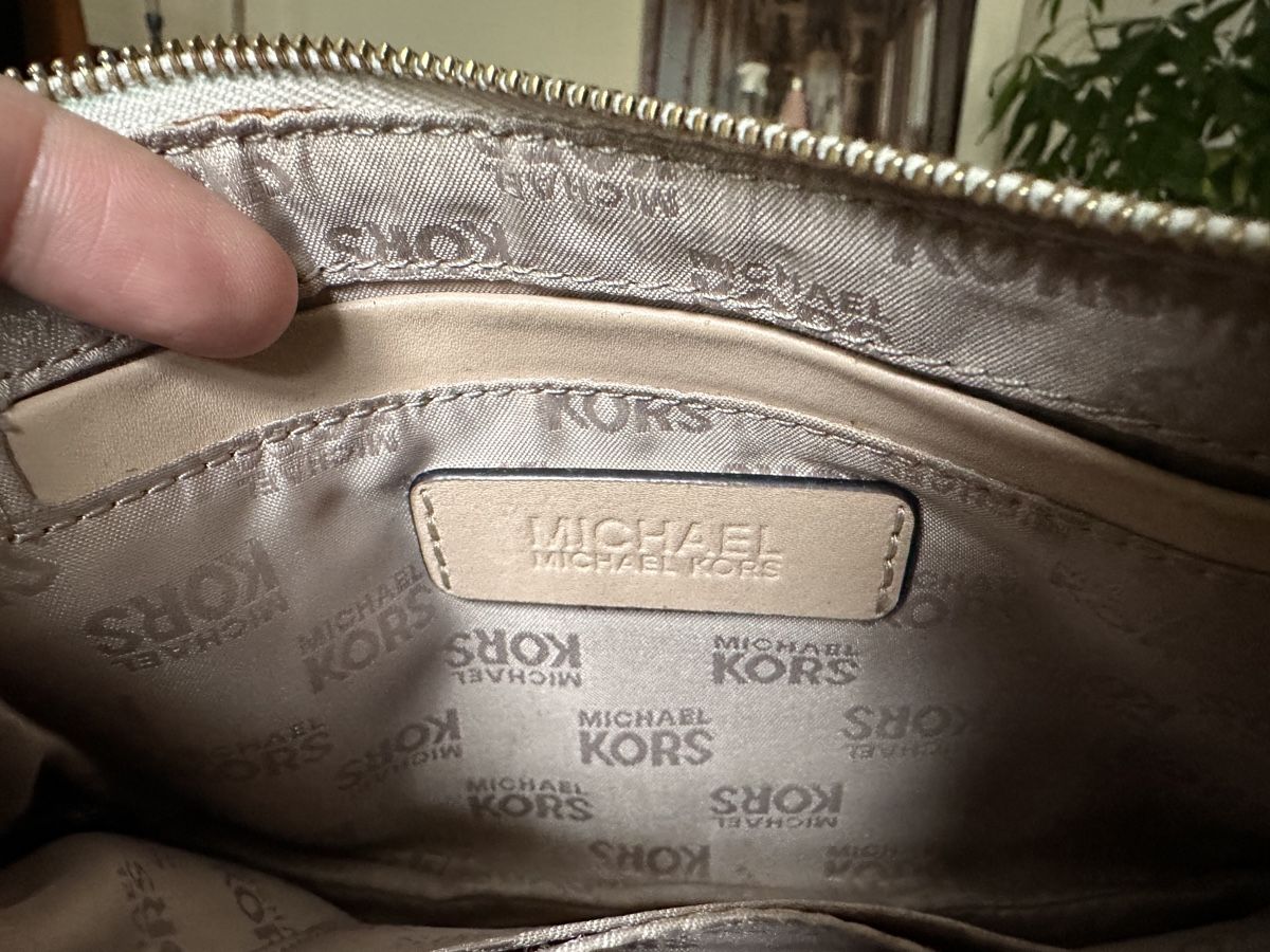Michael Kors Portamonete: Michael Kors Wristlet - FINAL SALE! – Usato da Genève venduto da Good_finds 6