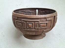 Blumentopf aus Bronze