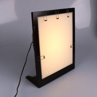 Leuchttisch mit Künstler Charme