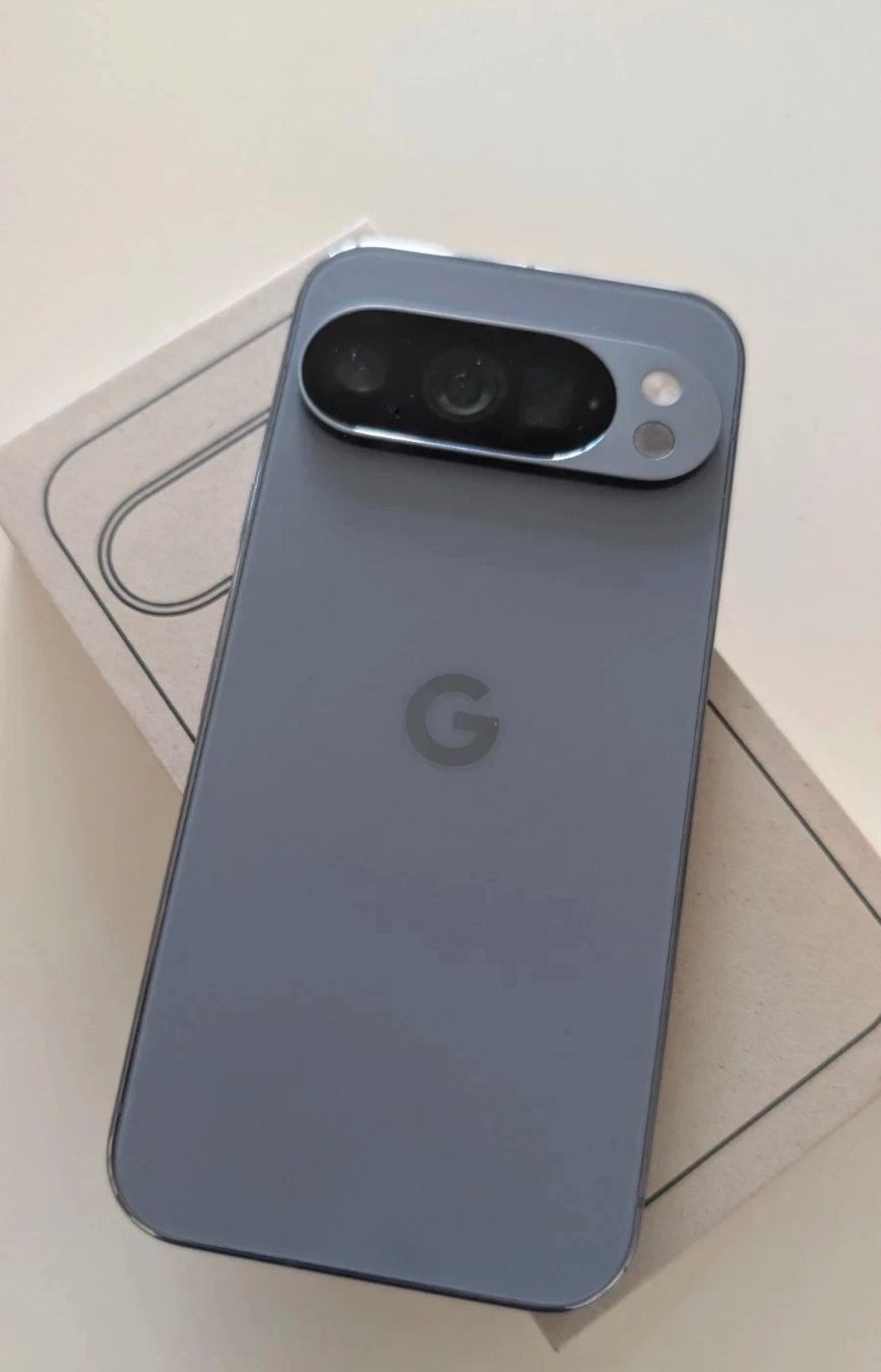 Google Telefoni cellulari / Smartphones: Google Pixel 10 Pro Top Zustand 128GB – Usato da Luzern venduto da Waince786